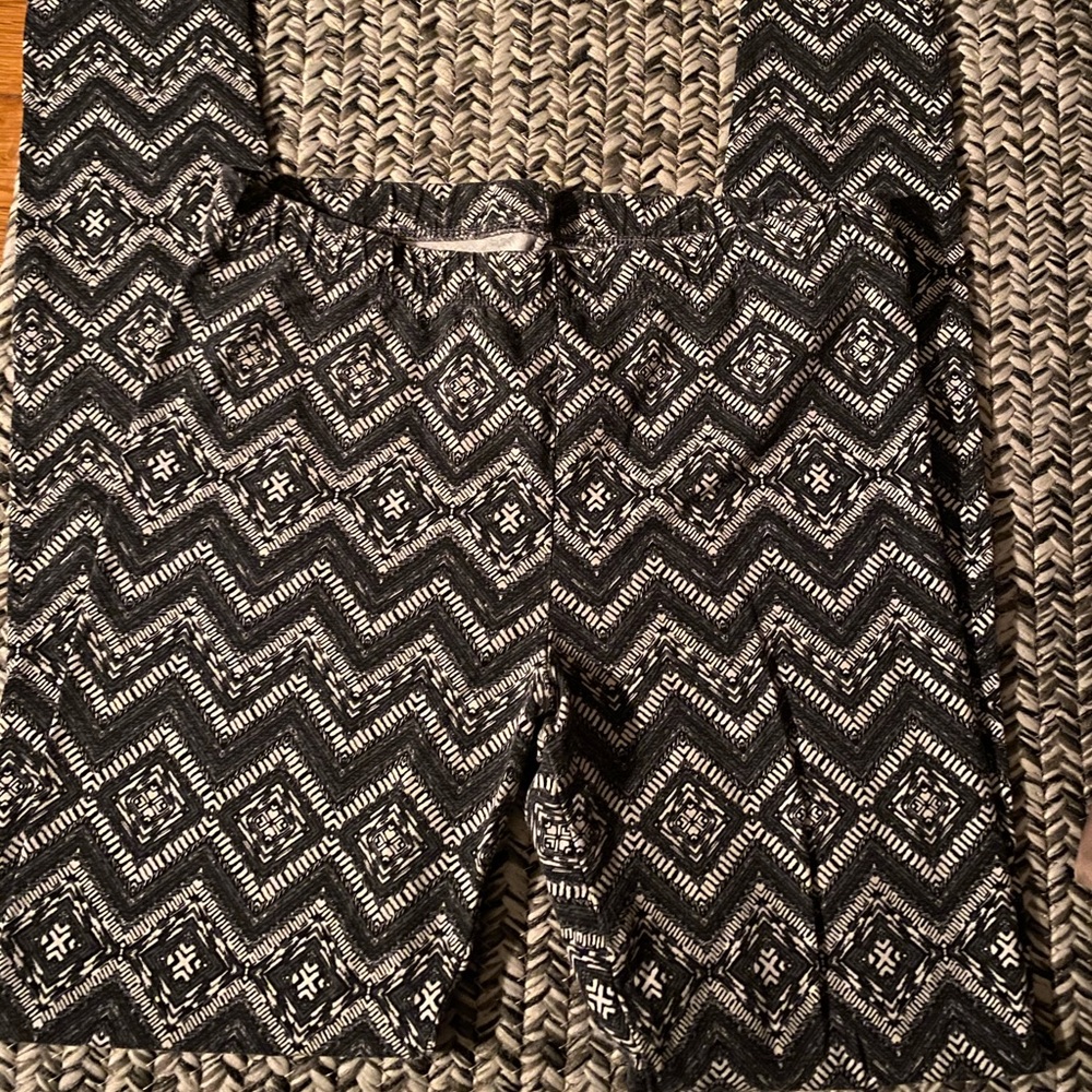 6️⃣ for 💲3️⃣0️⃣‼️ Mossimo Leggings